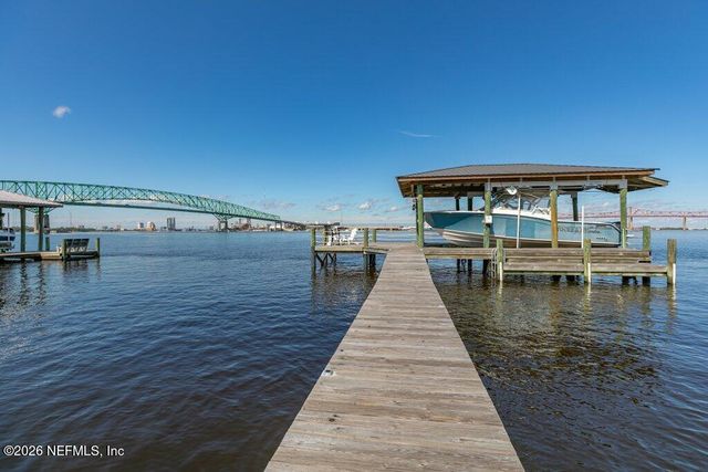 4626 RIVER POINT Road W, Jacksonville, FL 32207