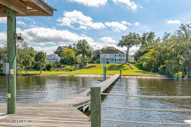 4626 RIVER POINT Road W, Jacksonville, FL 32207