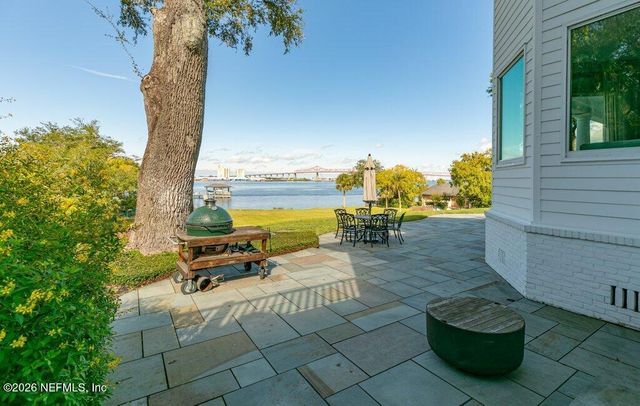 4626 RIVER POINT Road W, Jacksonville, FL 32207