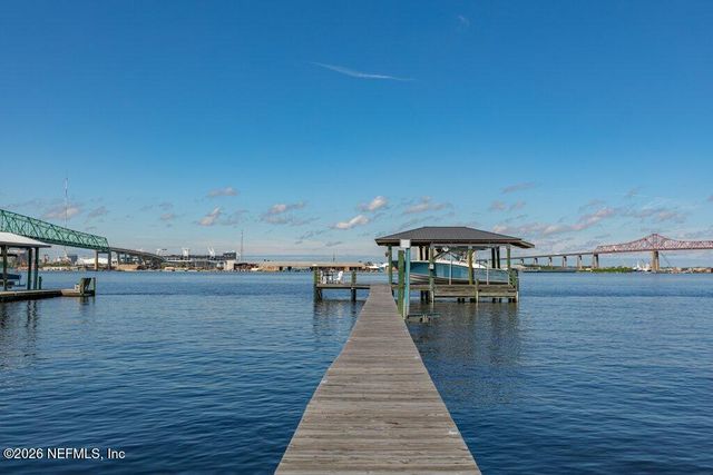 4626 RIVER POINT Road W, Jacksonville, FL 32207