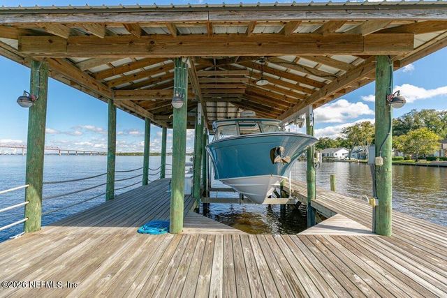 4626 RIVER POINT Road W, Jacksonville, FL 32207