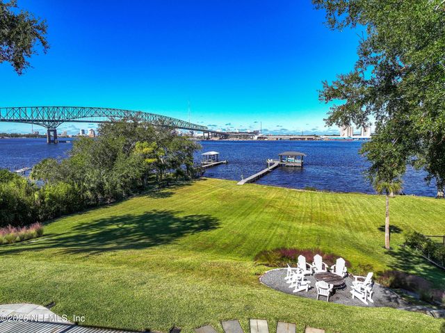 4626 RIVER POINT Road W, Jacksonville, FL 32207