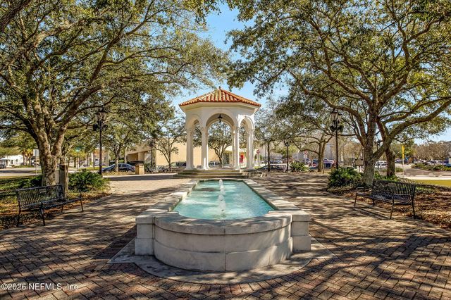 4626 RIVER POINT Road W, Jacksonville, FL 32207