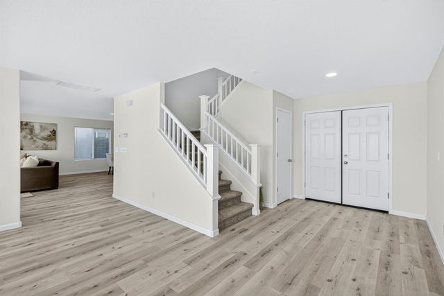 1530 Maryclair Dr, Olivehurst, CA 95961