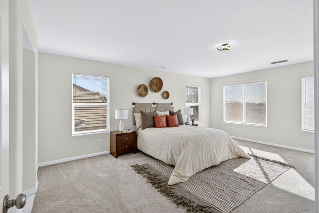 1530 Maryclair Dr, Olivehurst, CA 95961