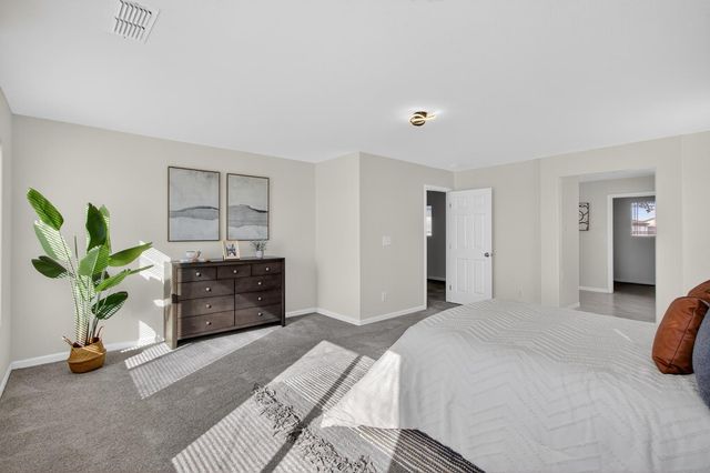 1530 Maryclair Dr, Olivehurst, CA 95961