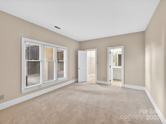 325 Queens Road 2, Charlotte, NC 28204