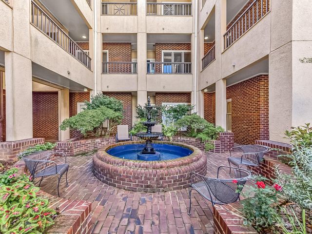 325 Queens Road 2, Charlotte, NC 28204