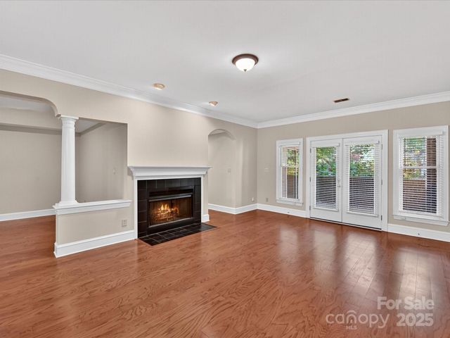 325 Queens Road 2, Charlotte, NC 28204