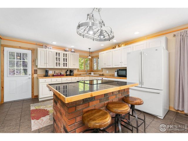 28 Sly Fox Rd, Drake, CO 80515