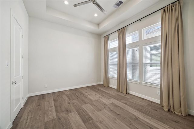 728 Carriage Knolls Drive, Houston, TX 77008