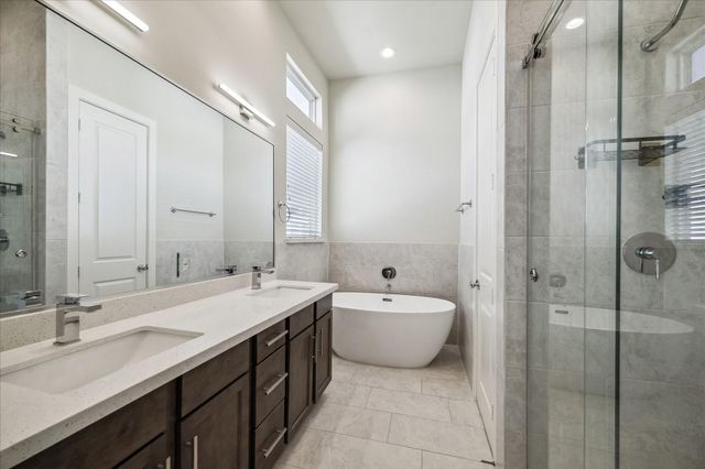 728 Carriage Knolls Drive, Houston, TX 77008