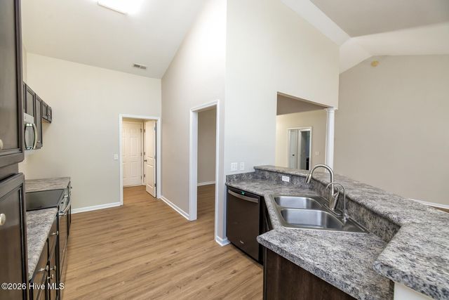 1017 Bally Bunion Lane, Burgaw, NC 28425
