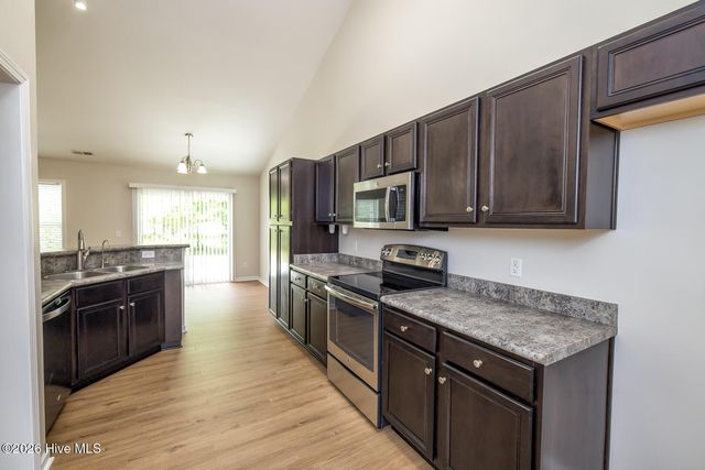 1017 Bally Bunion Lane, Burgaw, NC 28425