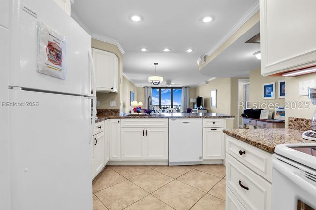 85 Folly Field Rd Apt 2203, Hilton Head Island, SC 29928