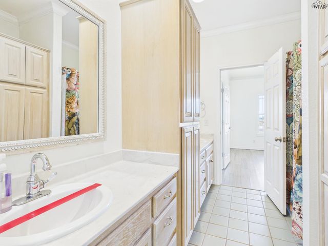 2460 WRANGLERS RETREAT, Wichita Falls, TX 76310