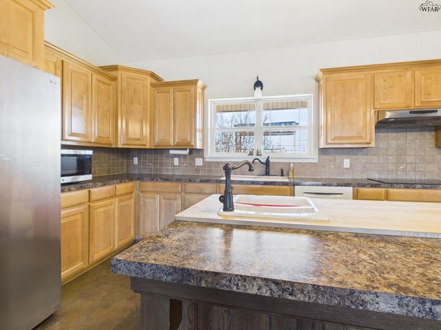 2460 WRANGLERS RETREAT, Wichita Falls, TX 76310