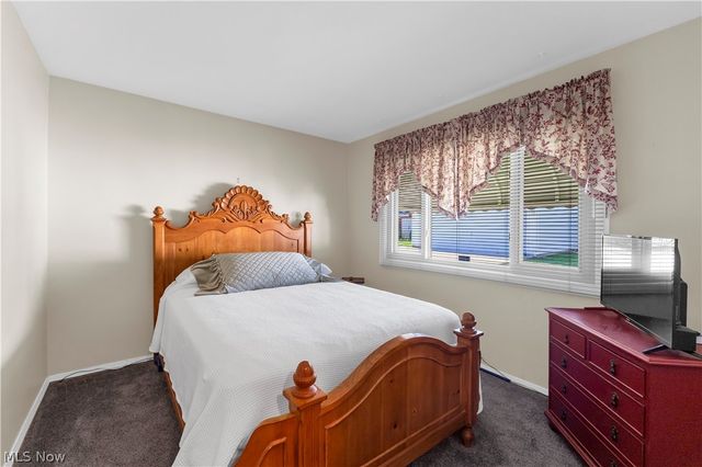 4456 W 57th Street, Cleveland, OH 44144