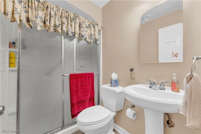4456 W 57th Street, Cleveland, OH 44144