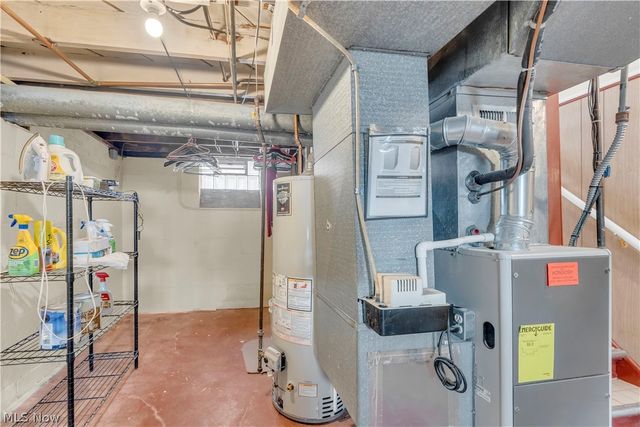 4456 W 57th Street, Cleveland, OH 44144