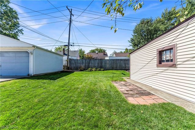 4456 W 57th Street, Cleveland, OH 44144