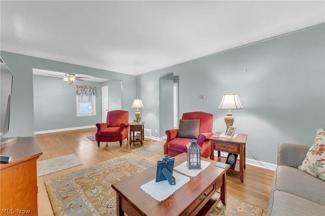 4456 W 57th Street, Cleveland, OH 44144