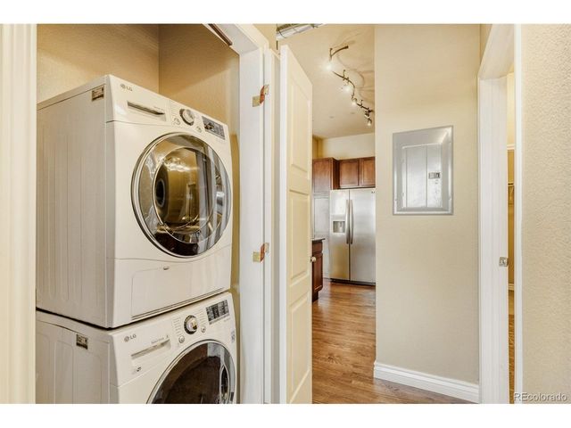 10111 Inverness Main St 218, Englewood, CO 80112