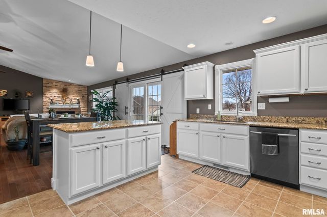 1115 Lost Tree Drive, Sherman, IL 62684