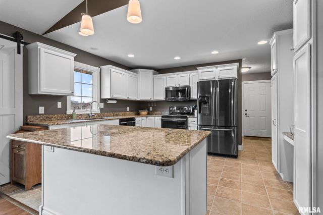 1115 Lost Tree Drive, Sherman, IL 62684