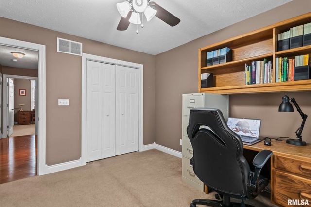 1115 Lost Tree Drive, Sherman, IL 62684