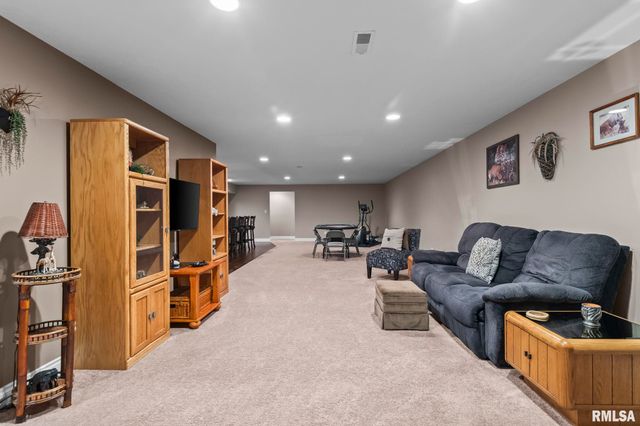 1115 Lost Tree Drive, Sherman, IL 62684