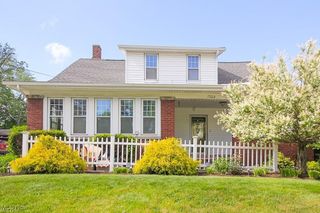 7003 Brecksville Road, Independence, OH 44131