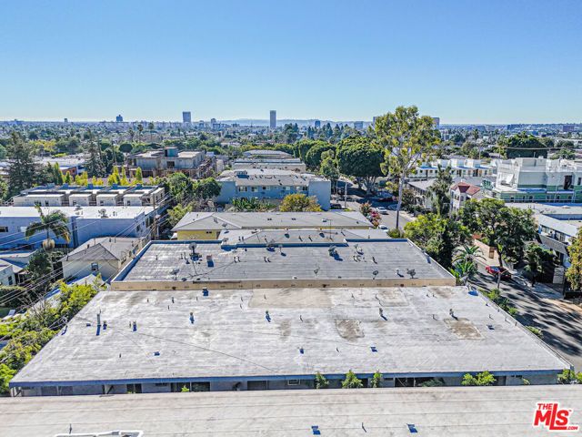 1036 N Genesee Avenue, West Hollywood, CA 90046