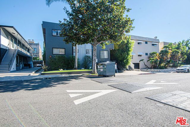 1036 N Genesee Avenue, West Hollywood, CA 90046