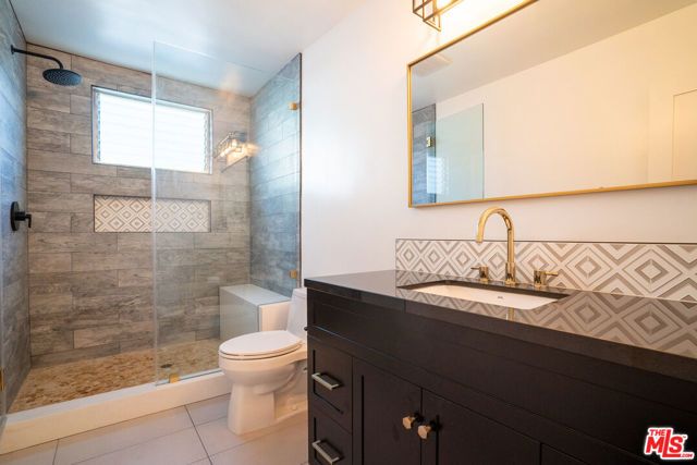 1036 N Genesee Avenue, West Hollywood, CA 90046