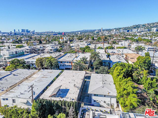 1036 N Genesee Avenue, West Hollywood, CA 90046