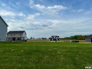 6411 W CALLAHAN Court, Edwards, IL 61528