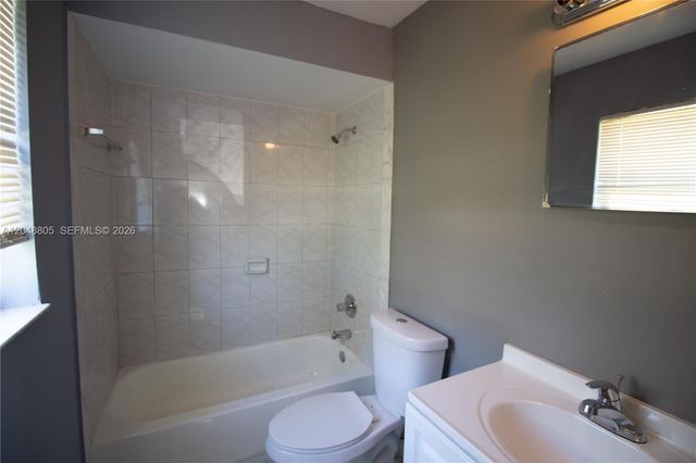 825 SW 10th Street C, Hallandale Beach, FL 33009