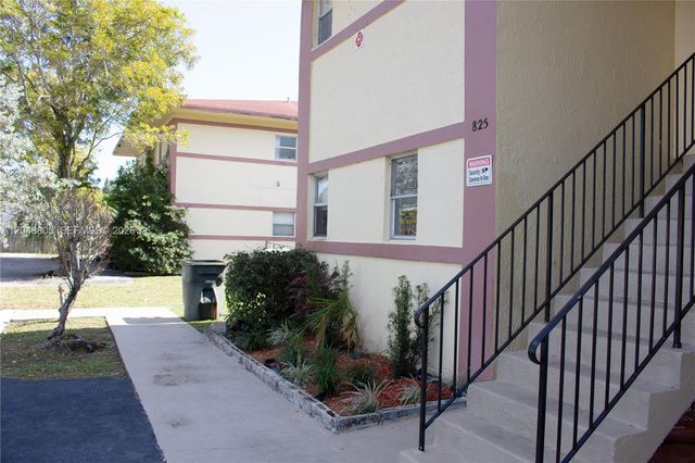 825 SW 10th Street C, Hallandale Beach, FL 33009