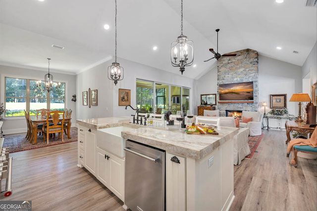 930 Champney, St. Simons, GA 31522