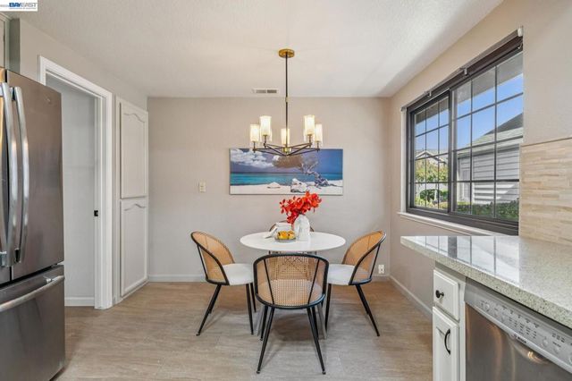 106 Purcell Dr, Alameda, CA 94502