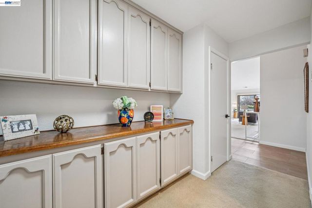 106 Purcell Dr, Alameda, CA 94502