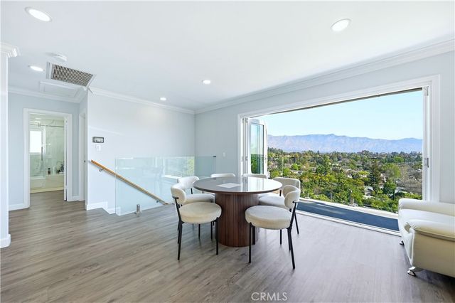 334 Anita Drive, Pasadena, CA 91105