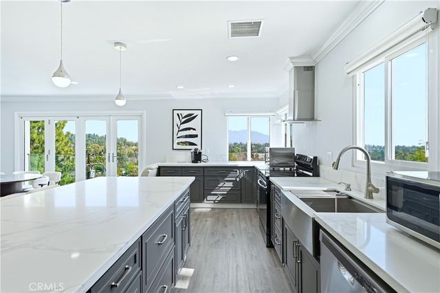 334 Anita Drive, Pasadena, CA 91105