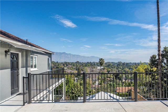334 Anita Drive, Pasadena, CA 91105