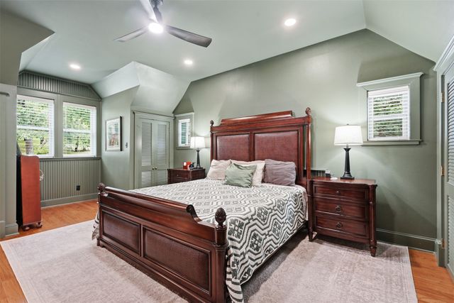 1100 Crazy Horse Trail, Burleson, TX 76028