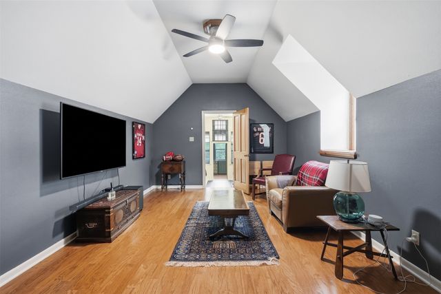 1100 Crazy Horse Trail, Burleson, TX 76028