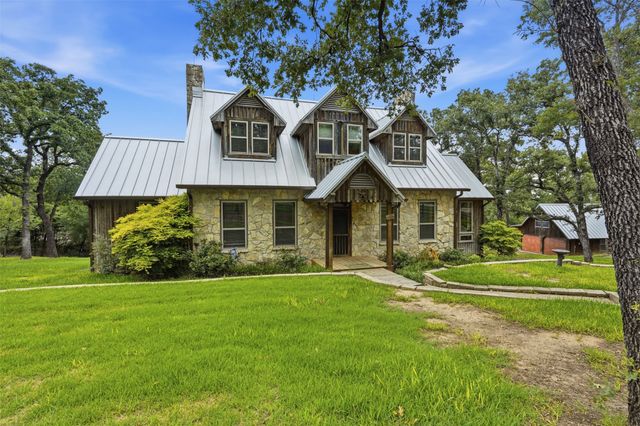 1100 Crazy Horse Trail, Burleson, TX 76028
