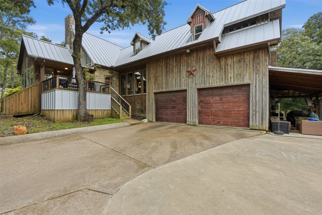 1100 Crazy Horse Trail, Burleson, TX 76028