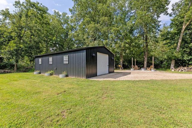 1621 Hogback Road, Sunbury, OH 43074